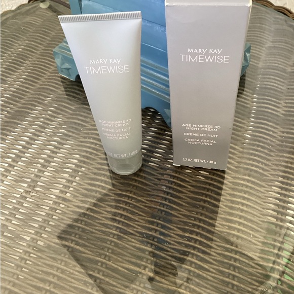 Mary Kay Other - Mary Kay Timewise Age Minimize 3D nightcream
